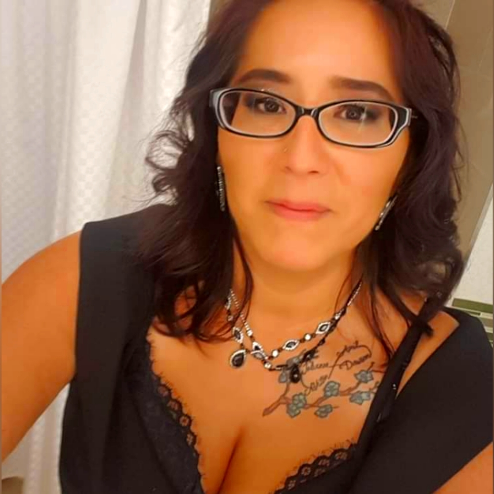 Meet your Posher, Christina